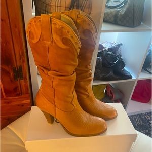 Jessica Simpson Slouchy Cowgirl Boots. Original. Excellent Condition. Sz 6 1/2